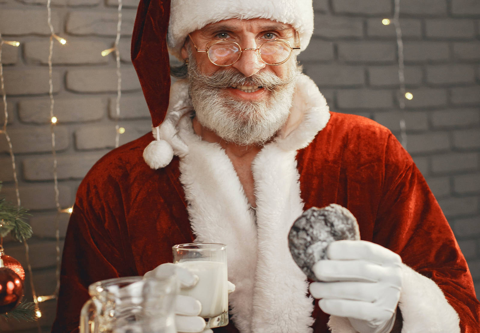 La vérité derrière les cookies de noël : Le Père Noël et son marathon nocturne !